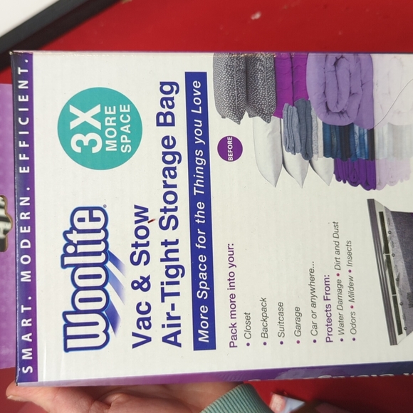 Woolite vac & stow air-tight storage bags - Picture 2 of 4